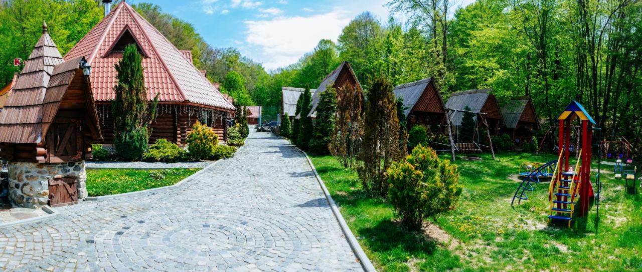 Toursit Complex Polyana Kvasova Otel Dış mekan fotoğraf