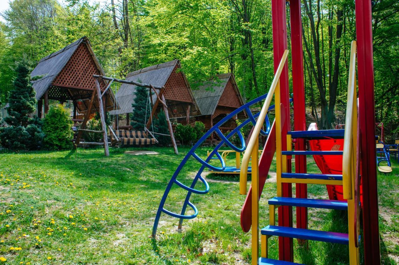 Toursit Complex Polyana Kvasova Otel Dış mekan fotoğraf