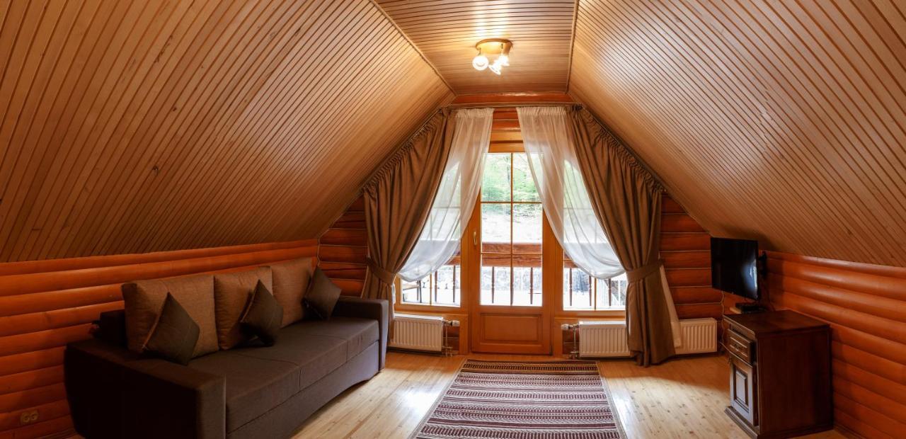 Toursit Complex Polyana Kvasova Otel Dış mekan fotoğraf