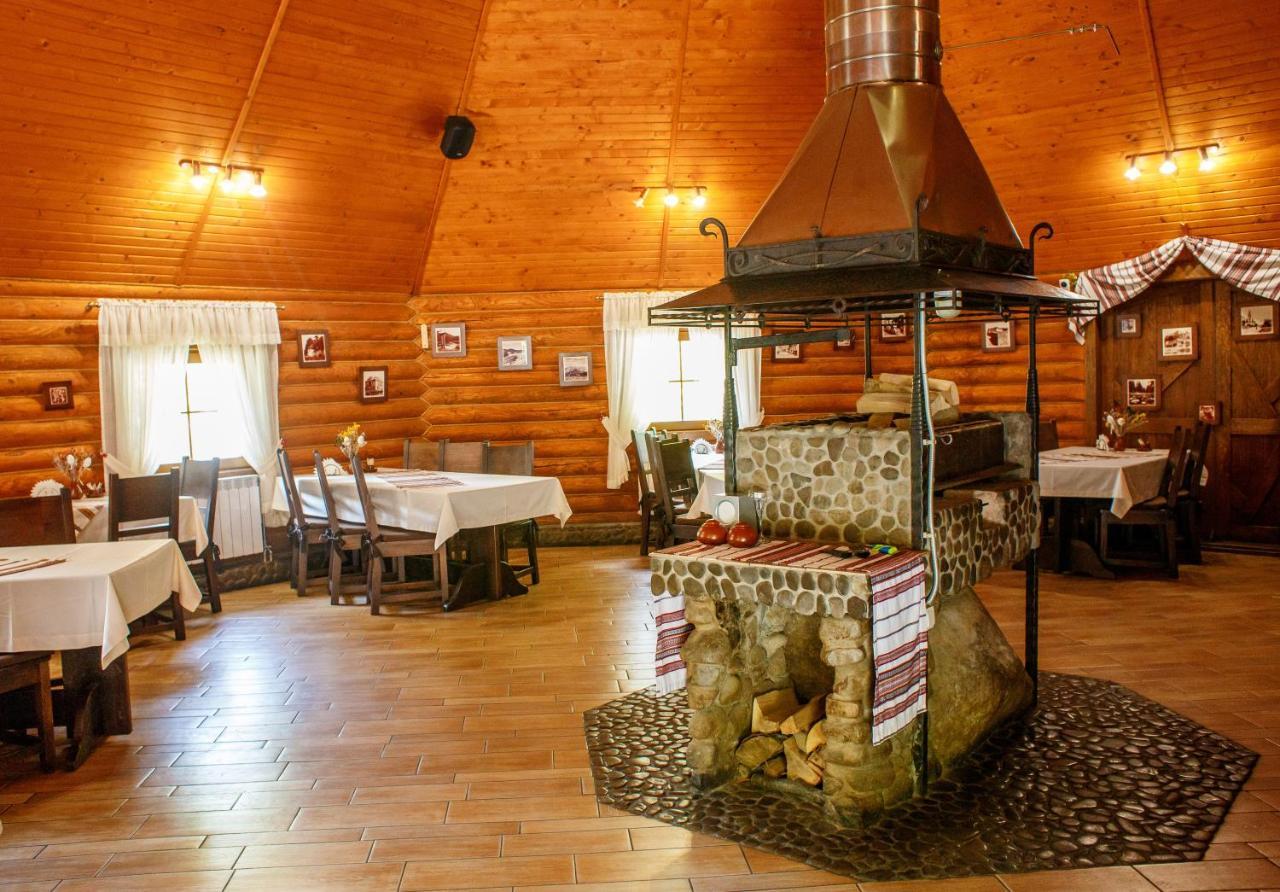 Toursit Complex Polyana Kvasova Otel Dış mekan fotoğraf